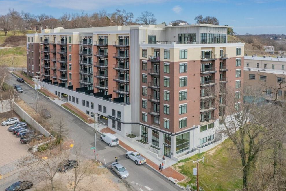 residential architectural styles - richmond, virginia - shiplock view apartments
